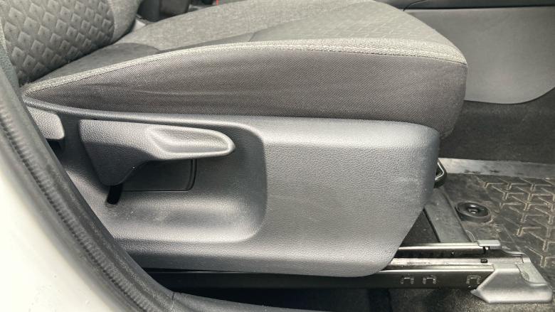 Toyota Yaris Cross 1.5 Hybrid Design 5dr CVT Hybrid Estate